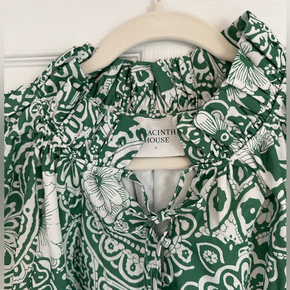 Tuckernuck Green and White Floral Print Ruffle Neck Top - Picture 8 of 11